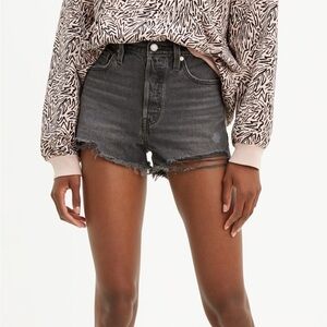 Levi's® Premium
501® HIGH RISE SHORTS Size 26